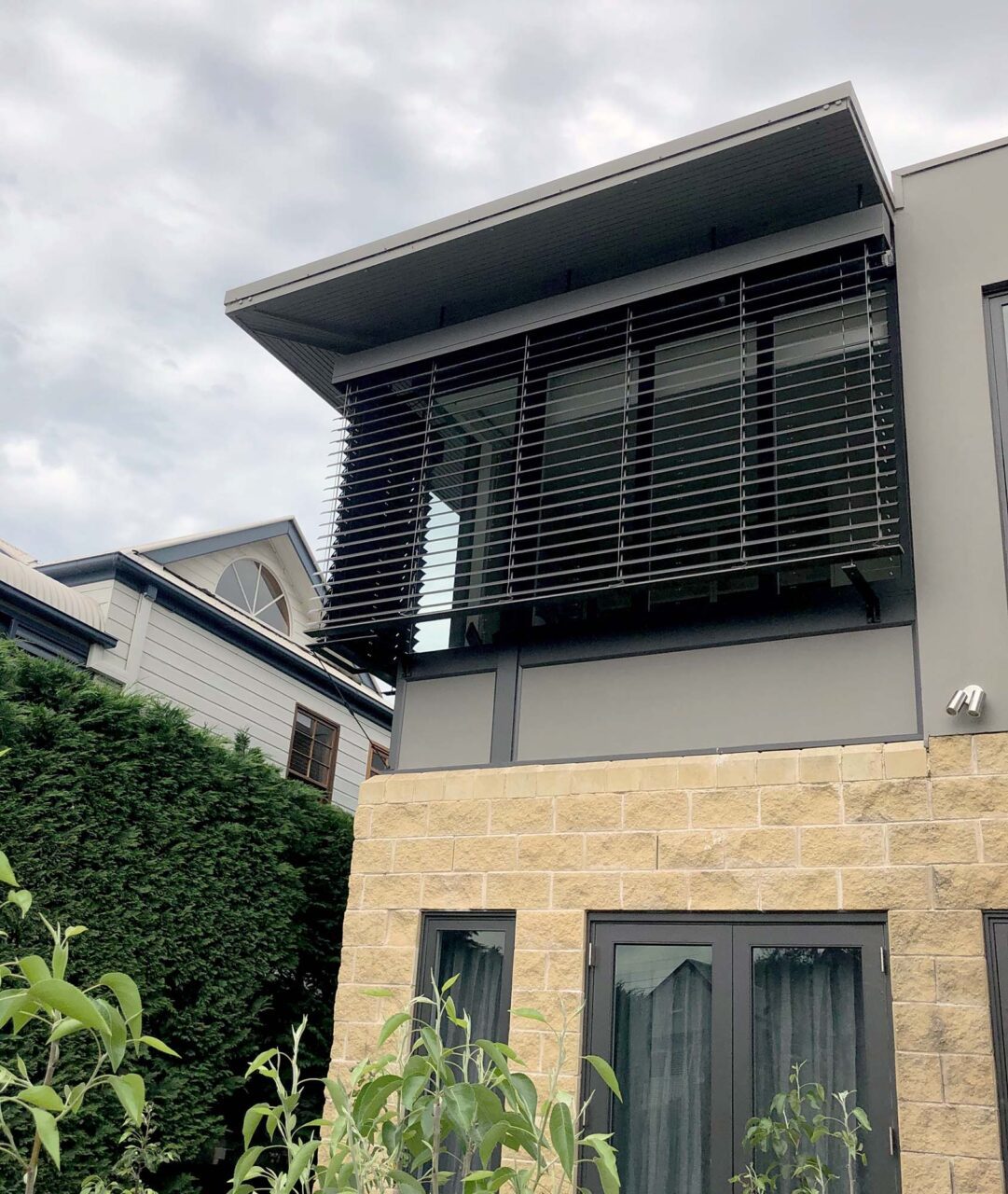 61d4fa0851128f047fab4e32_Mosman-House-Urbane-Range-Horiso