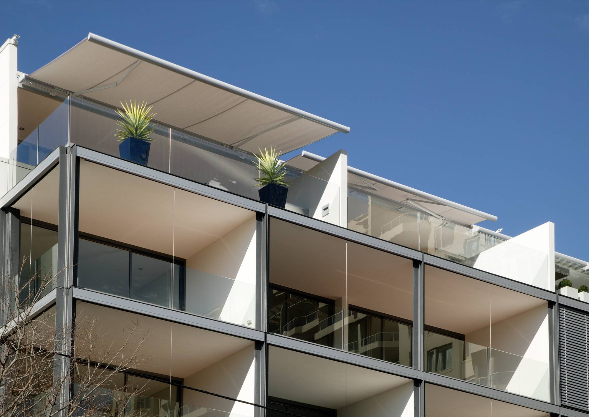 Copyright Eliot Cohen - Zeitgeist Photography
email: eliot@zeitgeist.com.au