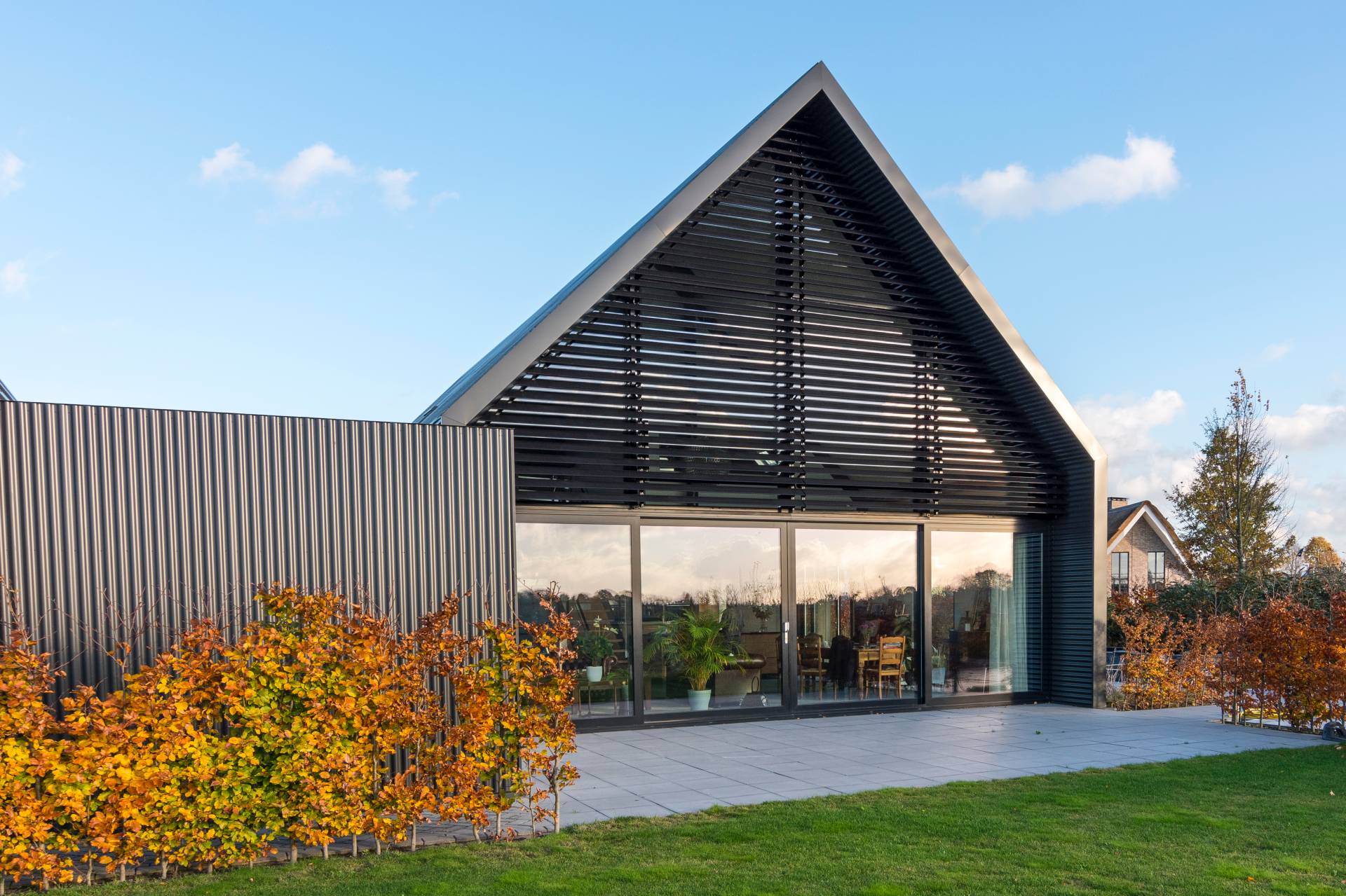 170814 - 155E - Triangle, Country house, Alphen, NL (1)