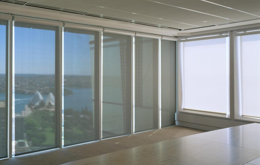 IMG - Aurora Place 04